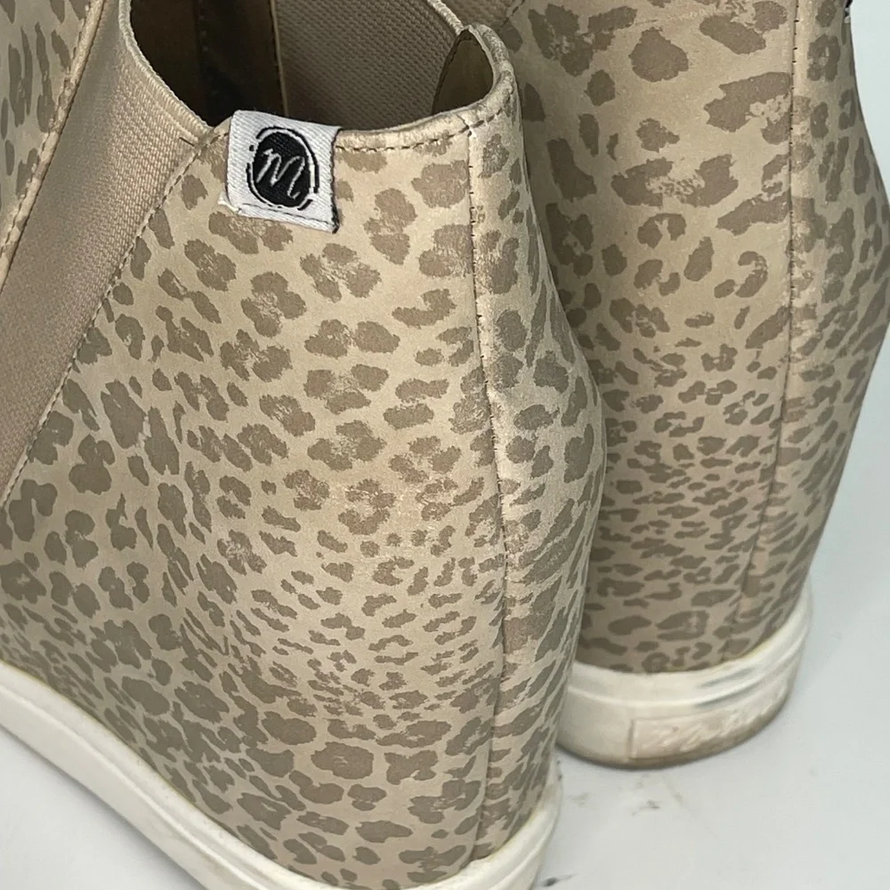Coconut by Matisse Leopard Print Wedge Sneakers Women’s Size 8.5